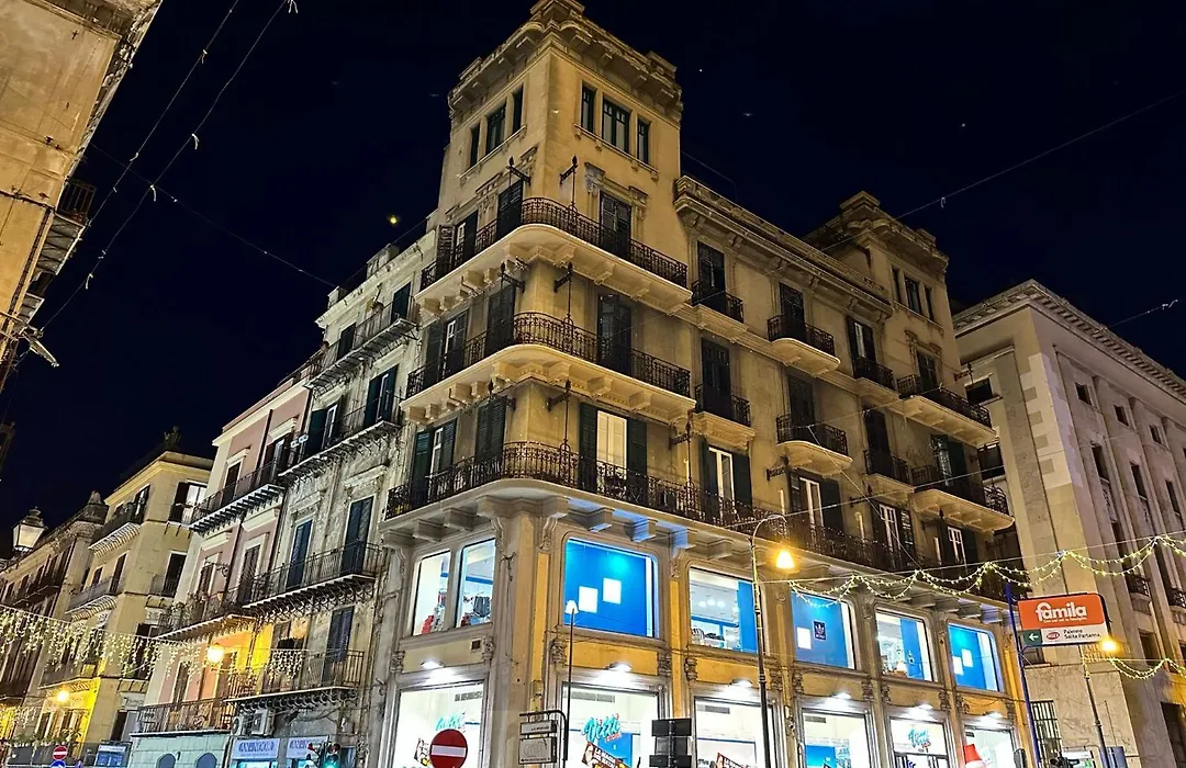 Via Zara-1